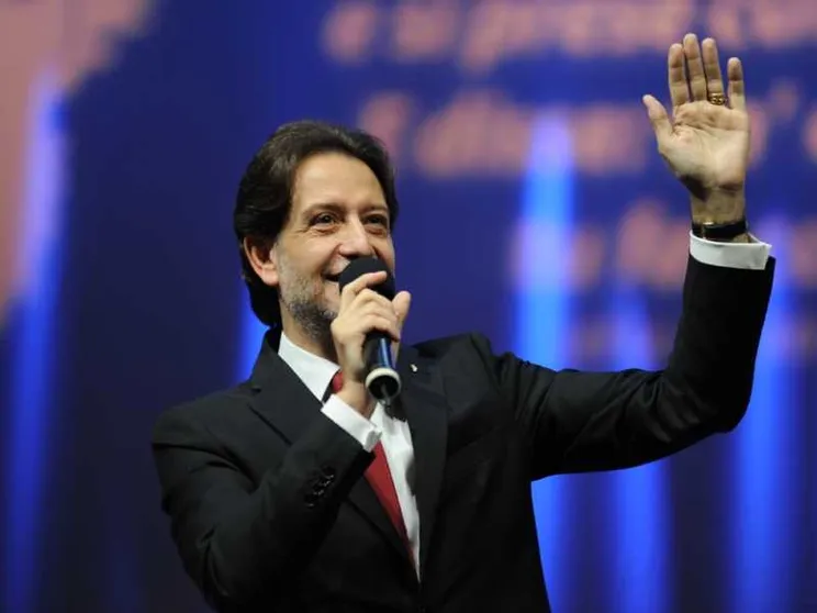 Martinez: preghiera e prossimità. Le armi non generano la pace