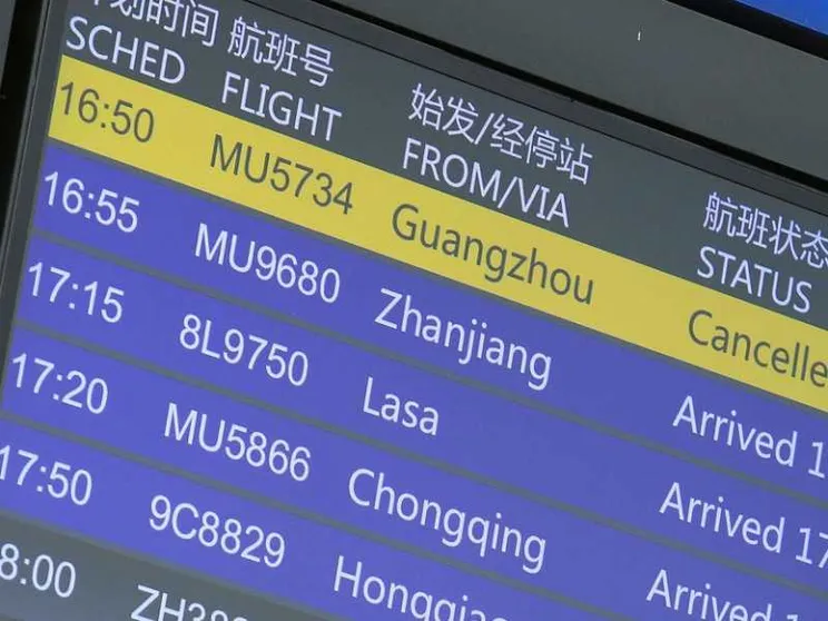Si schianta aereo, tutti morti i 132 passeggeri