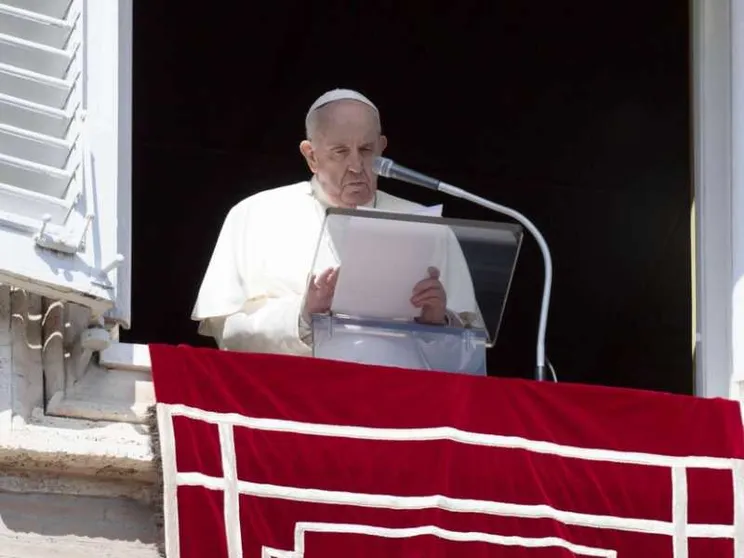 Il Papa: la guerra di aggressione all’Ucraina è disumana e sacrilega