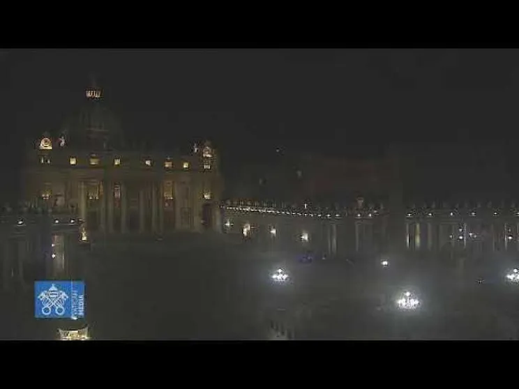 Papa Francesco consacra Russia e Ucraina a Maria. E supplica la pace