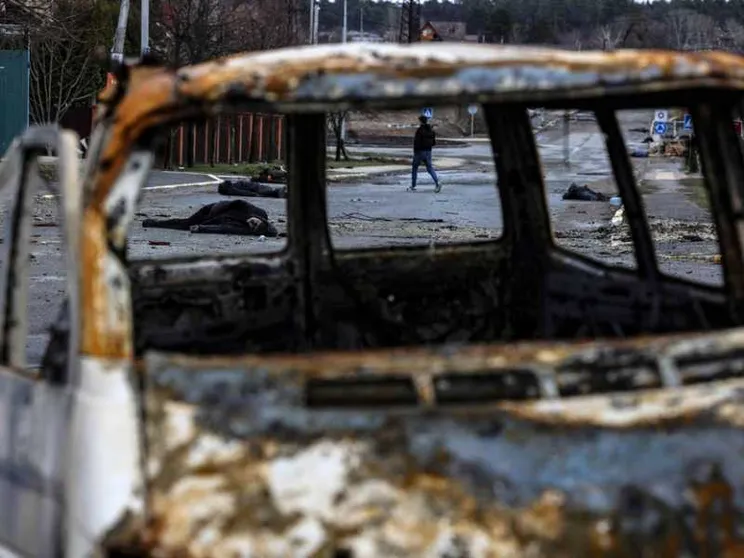 Liberata la regione di Kiev. Strage di civili a Bucha, «300 in fosse comuni»