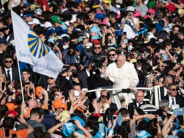 Il Papa agli adolescenti: «Voi avete il fiuto della verità, non perdetelo»