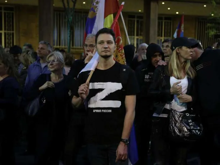 Tornano le delazioni stile Urss: non basta dire sì a Putin, serve "entusiasmo"