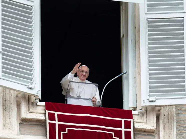 Il Papa: piango per le sofferenze del popolo ucraino. Chi cerca la pace?
