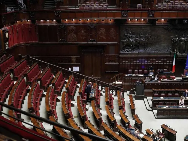 La crisi dei partiti incomincia da letture parziali della società