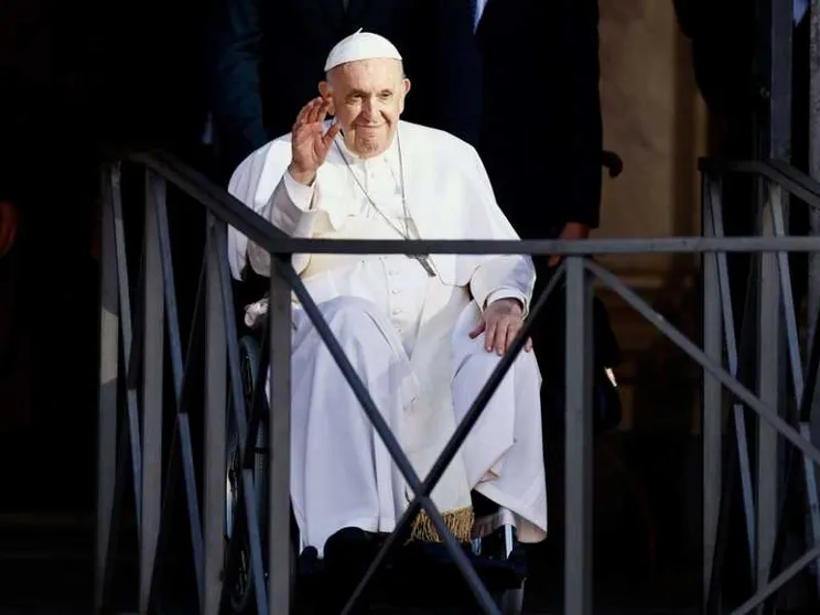 Il Rosario per la pace con il Papa: la preghiera può cambiare le sorti del mondo