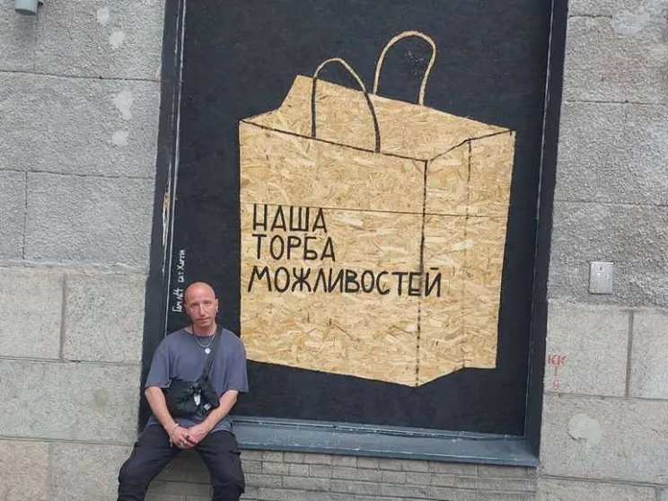 Gamlet Zinkyvsky: «Con una bomboletta cancello le ferite di Kharkiv»