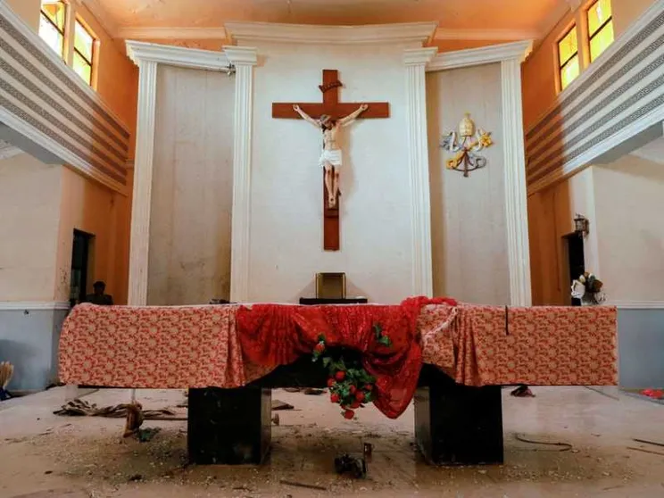 La strage in chiesa: Nigeria, il gigante di 250 etnie e la lotta per la terra