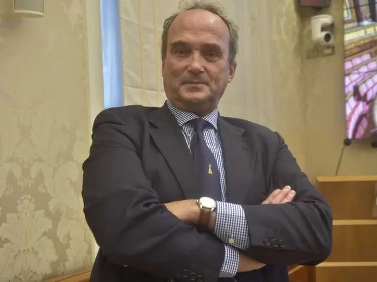 «Estate col virus, ma il Covid è cambiato. Bisogna capirlo»