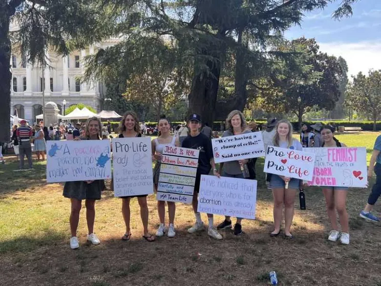 Manchin e Sinema, i senatori dem che fermano la legge federale Usa sull’aborto