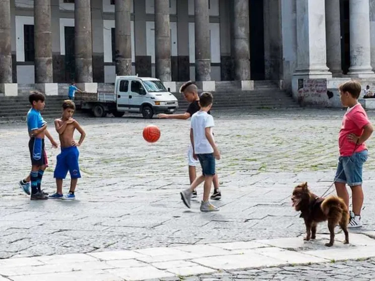 I bambini che lasciano scuola è emergenza sociale