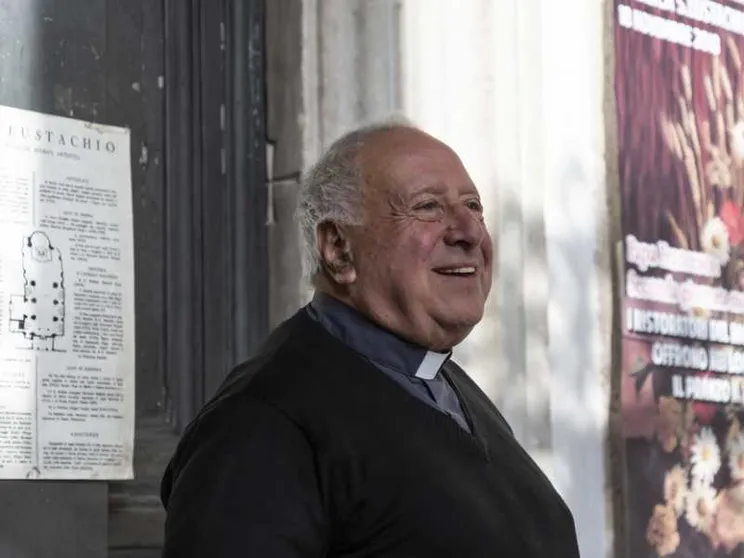Addio a don Sigurani, il prete che aprì ai poveri la Basilica di Sant'Eustachio