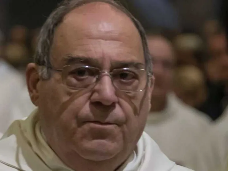 Addio a don Carmine, storico parroco di Capri