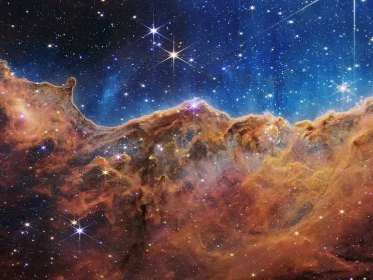 Pianeti giganti e galassie neonate nelle immagini di Webb