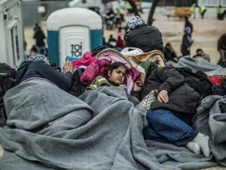 La violenza degli europei contro i migranti ai confini con la Turchia