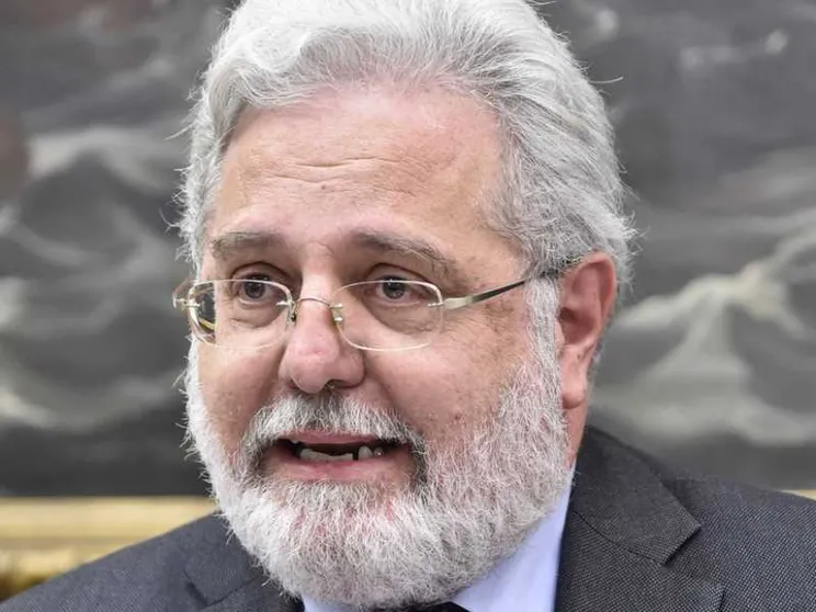 Per la pace torni un'iniziativa (e i partiti dicano la loro)