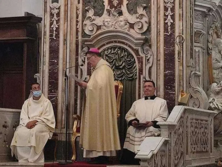 I ministeri una ricchezza. No alla clericalizzazione dei laici