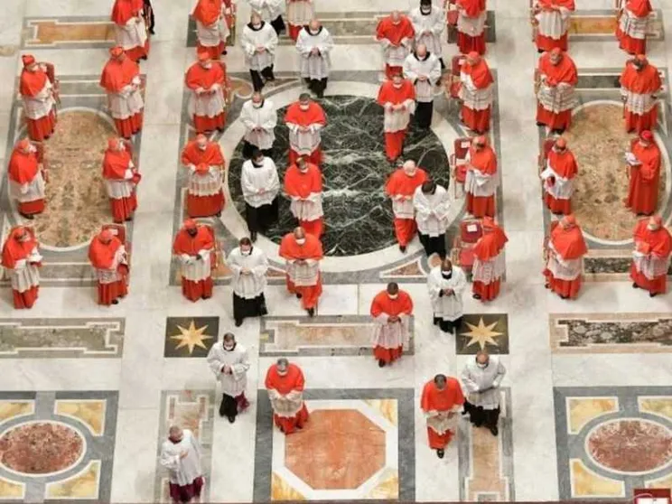 Cardinali di tutto il mondo con il Papa: quello che c'è da sapere sul Concistoro