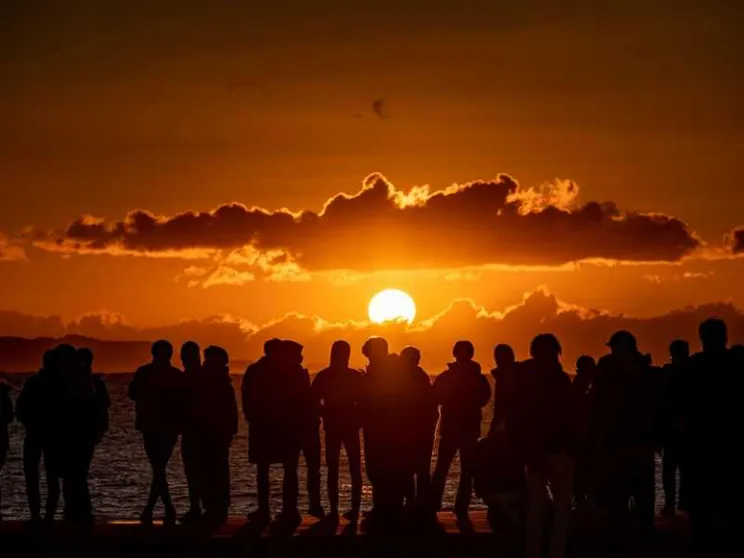 Oltre edonismo e disagio sociale. Ripartire dalle passioni positive