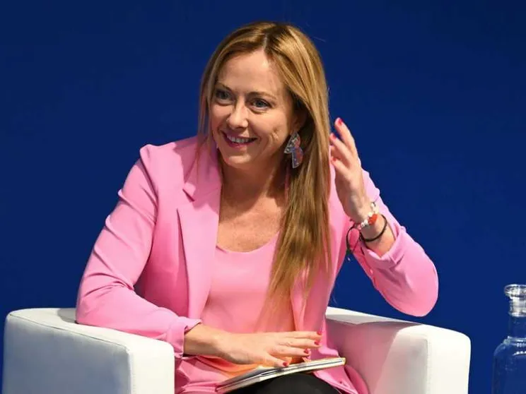 Meloni: «No a "governi arcobaleno"»