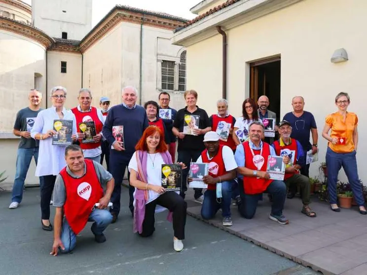 La rete dei giornali di strada a Milano, così le notizie diventano solidarietà