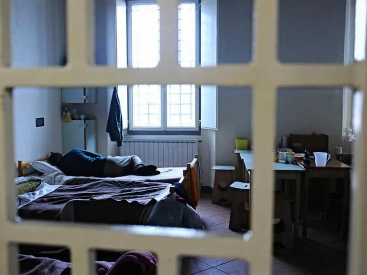 Il 2022 è l’anno dei suicidi in cella. Antigone: «È emergenza salute mentale»