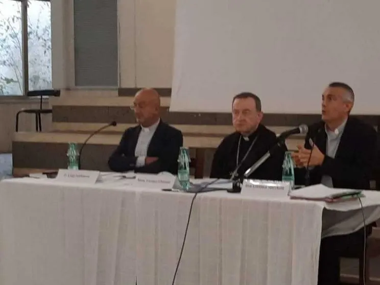 Lotta agli abusi, l'impegno della Cei: nei centri d'ascolto porte aperte a tutti