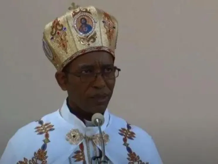 Isayas contro la Chiesa, arrestati senza ragione un vescovo e due preti