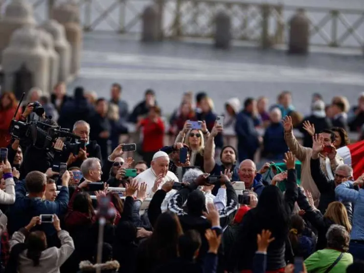 Papa Francesco: «Il dialogo è l’ossigeno della pace»