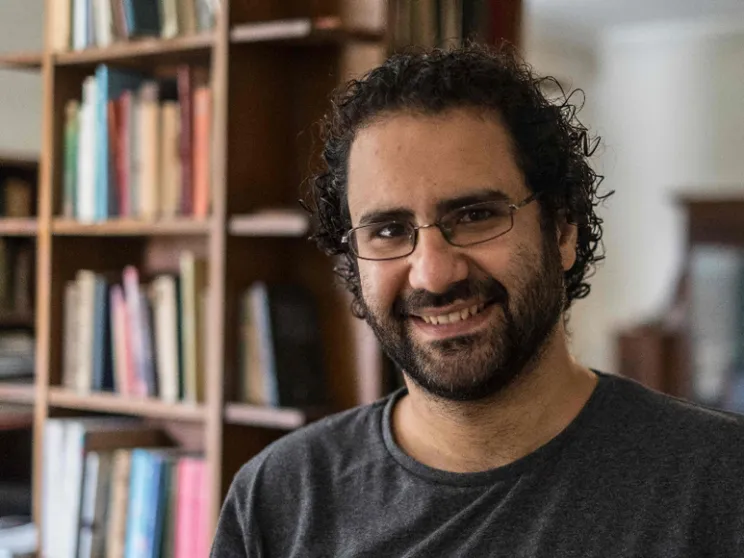 L'attivista Alaa Abdel Fattah è vivo. Il «sollievo» della famiglia