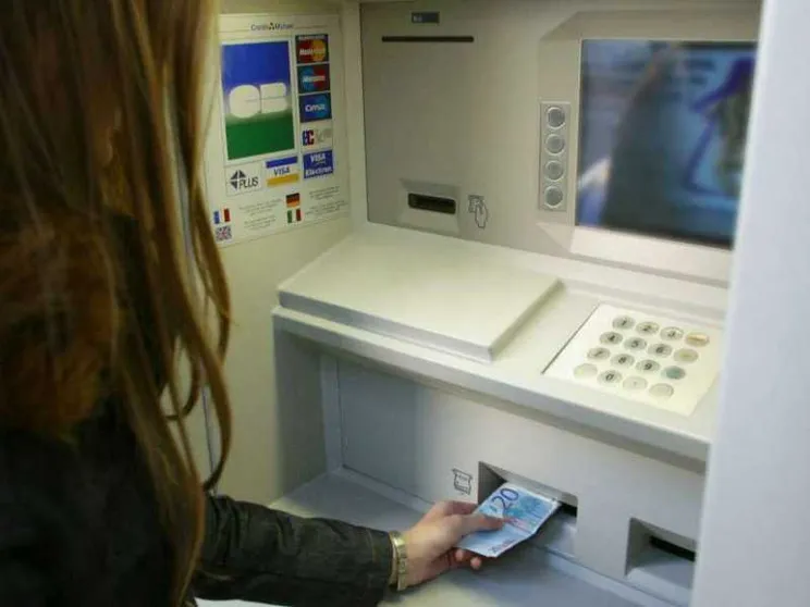 La Banca d'Italia: il tetto al contante contrasta l'evasione