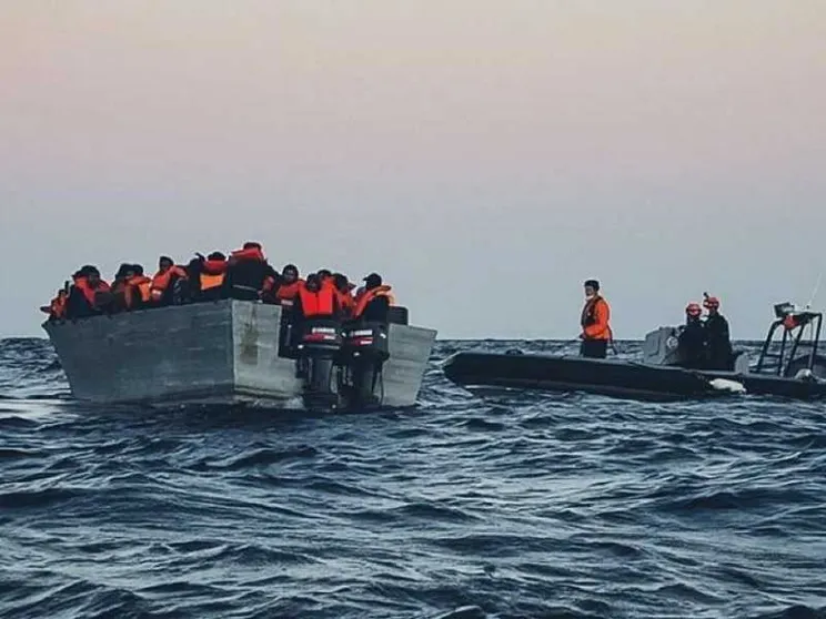 I porti italiani aprono alle navi Ong. Il Viminale: nessun dietrofront
