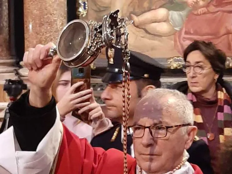 A Napoli San Gennaro, avvenuta anche la terza liquefazione