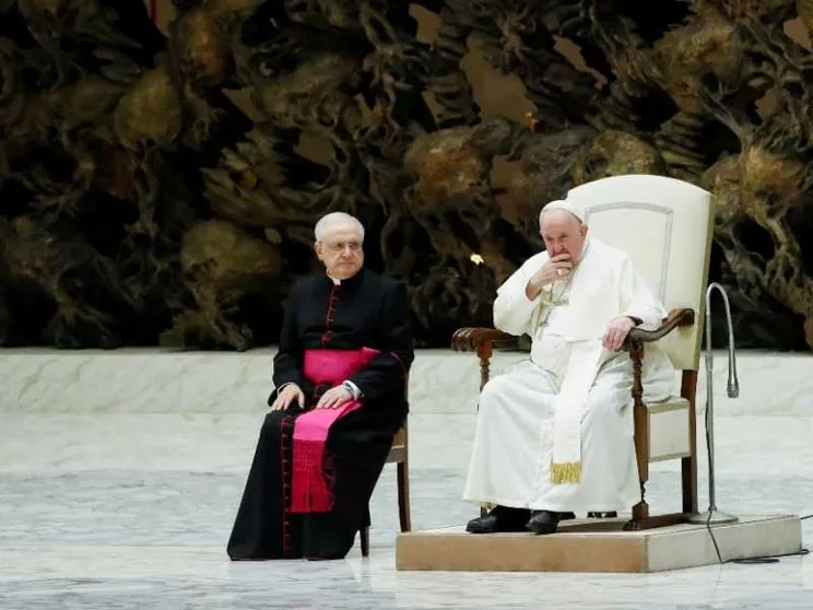 Il Papa: la missione è l'ossigeno della vita cristiana