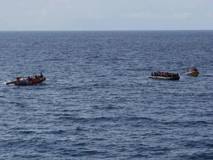 Libia-Italia, incontri pericolosi mentre i disperati arrivano sui barchini