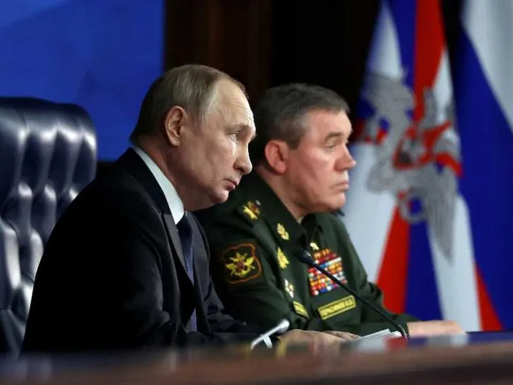 Sei generali russi silurati in 10 mesi, ma i conti di Putin non tornano