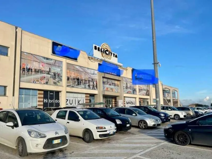 Gli affari di Messina Denaro e il centro commerciale confiscato che ora dà lavoro