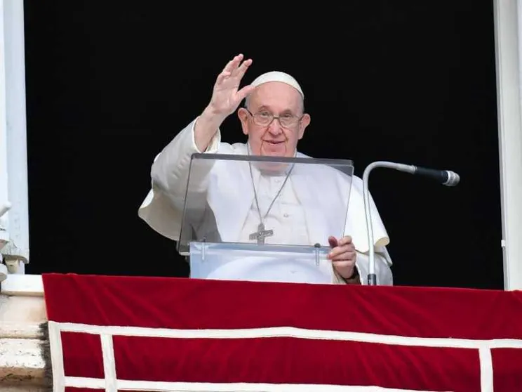Il Papa: dolore per le violenze in Myanmar, si apra un tempo di pace