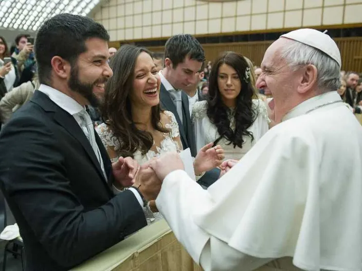 Papa Francesco: il matrimonio è un bene per tutta l'umanità