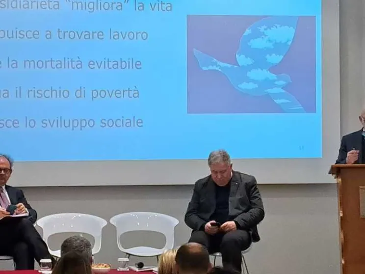 Il non profit vale 84 miliardi di euro