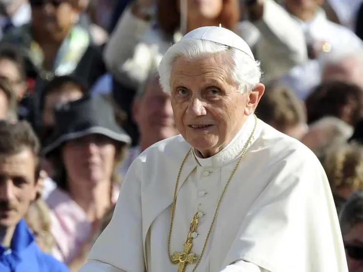 Un mese fa la morte di Benedetto XVI. «Un Papa moderno, quasi illuminista»