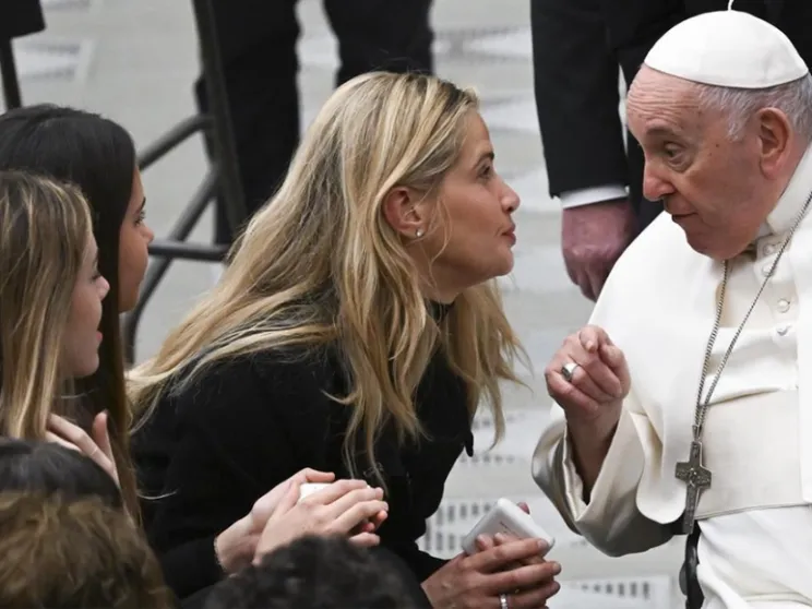 La moglie e le figlie di Vialli in udienza dal Papa per l'ultimo desiderio