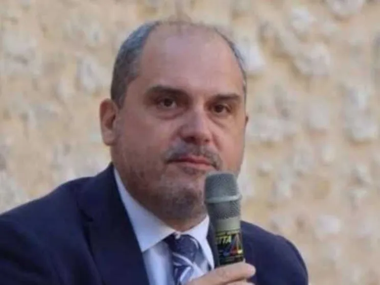 Compiere la democrazia custodendo reti fraterne