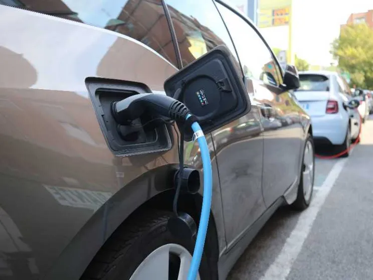 Auto verde: realtà, rischi, promesse. Sensata scommessa sul futuro
