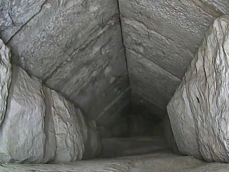Egitto, scoperto nuovo corridoio nella piramide di Cheope