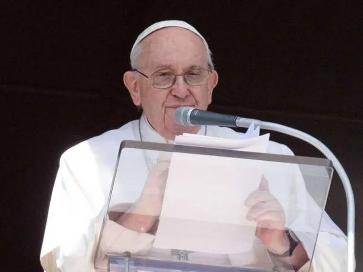 Papa Francesco: «Non dimenticare l'Ucraina martoriata»