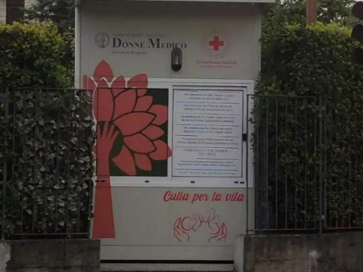 Neonata nella Culla per la vita di Bergamo. La mamma: «Ti amerò per sempre»