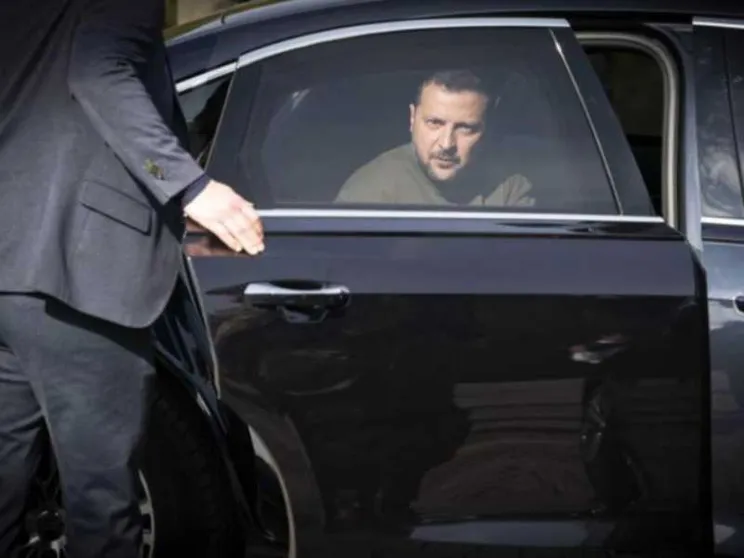 Zelensky a Roma vede papa Francesco, Mattarella. Atteso l'incontro con Meloni