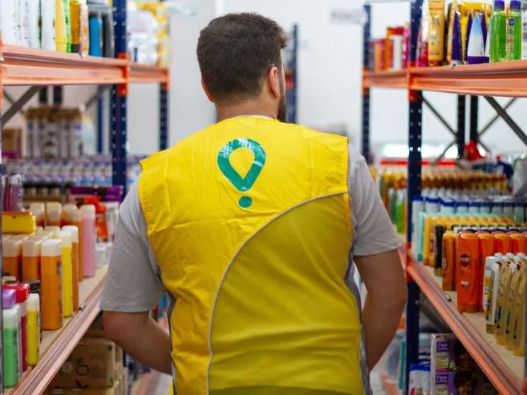 Nelle grandi città è iniziata la lotta all'invasione dei "dark store"