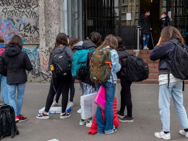 Non solo caffè, ecco la seduta sospesa con lo psicologo per i ragazzi a rischio